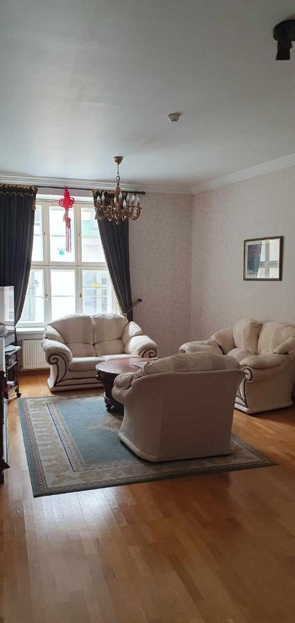 Cozy Apartment On The Town Hall Square Tallinn Dış mekan fotoğraf